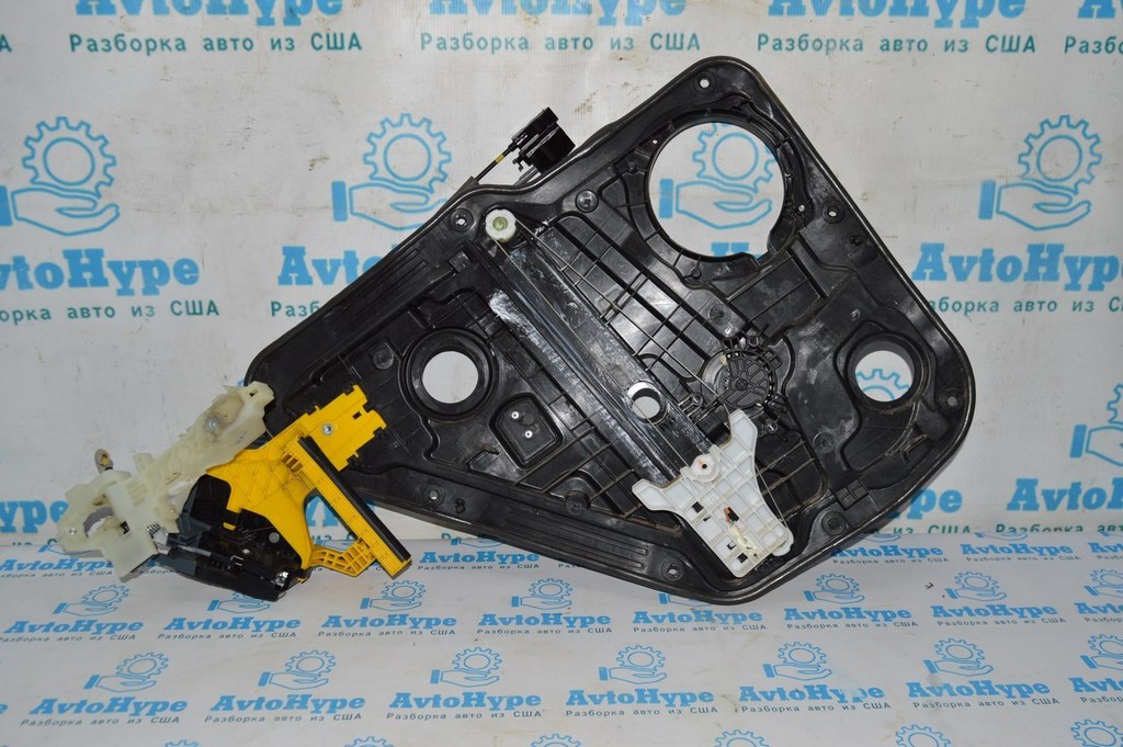 Стеклоподъемник с мотором зад прав HYUNDAI ELANTRA AD 17-