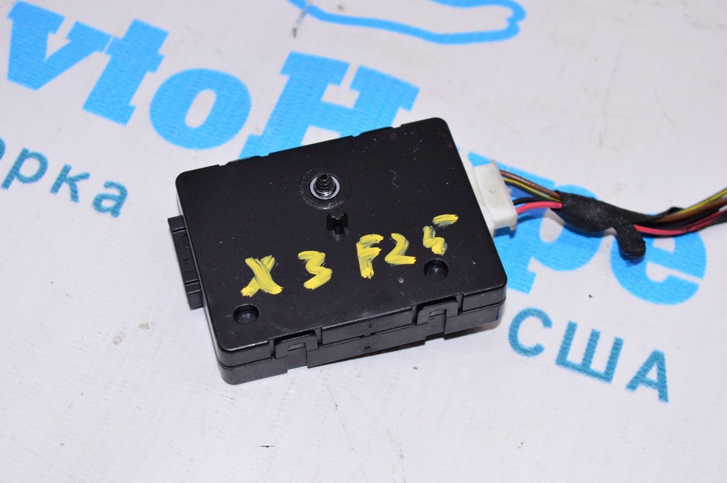 Antenna Module второй BMW X3 F25 11-17 (01)