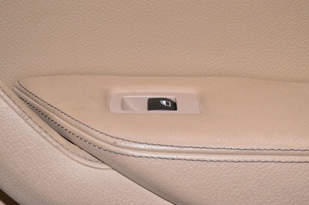 Управление стеклоподъемником перед прав BMW X3 F25 11-17