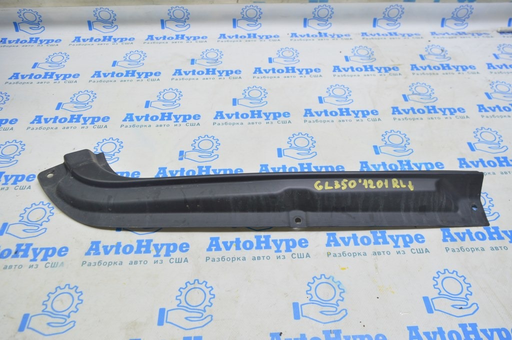 Накладка проёма двери багажника левая Mercedes X164 GL 07-12