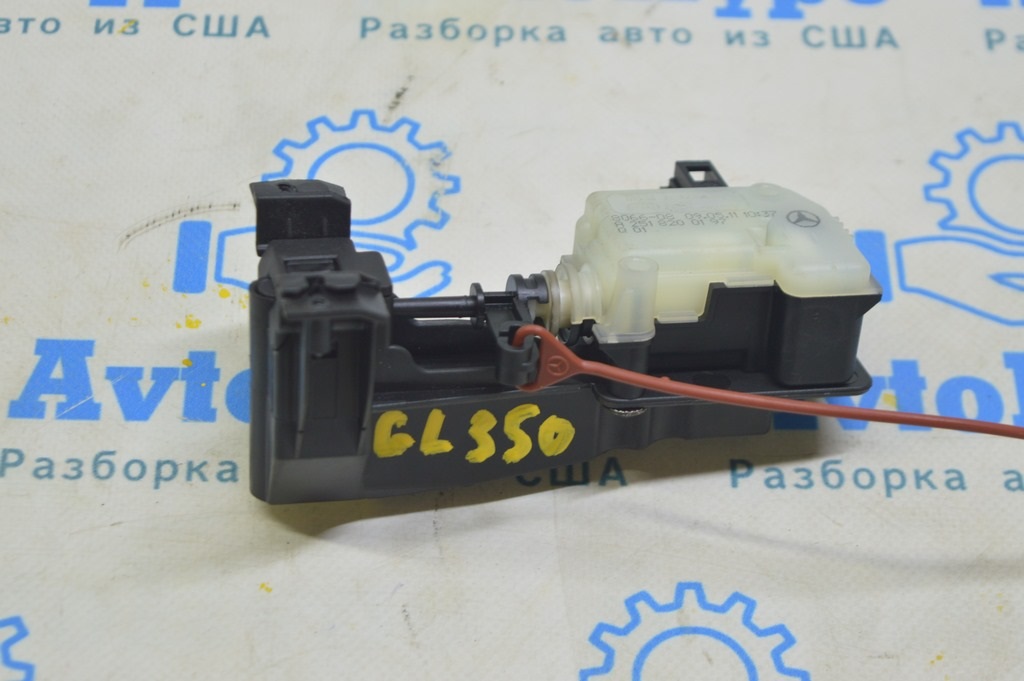 Мотор лючка бензобака Mercedes X164 GL