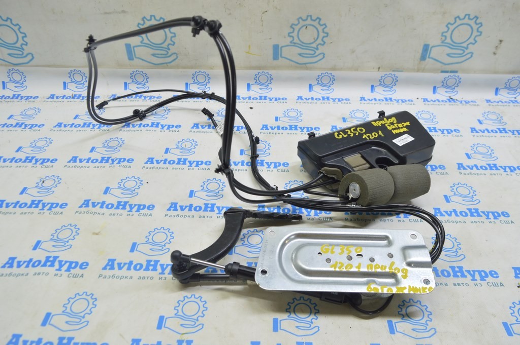 Комплект привода двери багажника Mercedes X164 GL (01) 71т км