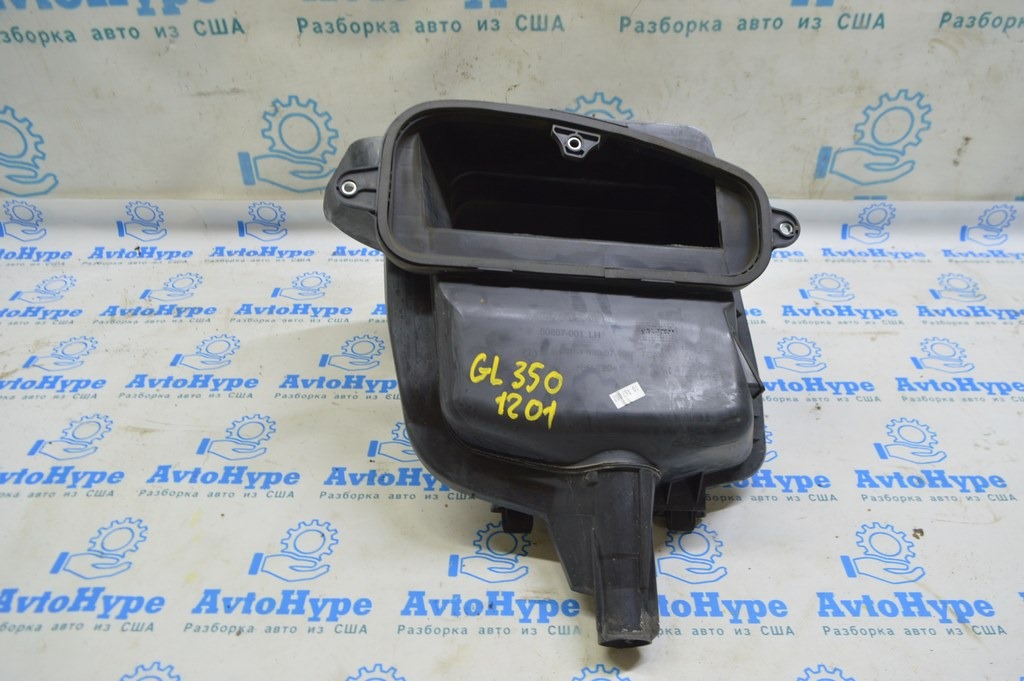 Воздухозаборник печки верхний Mercedes X164 GL W164 ML W251 R