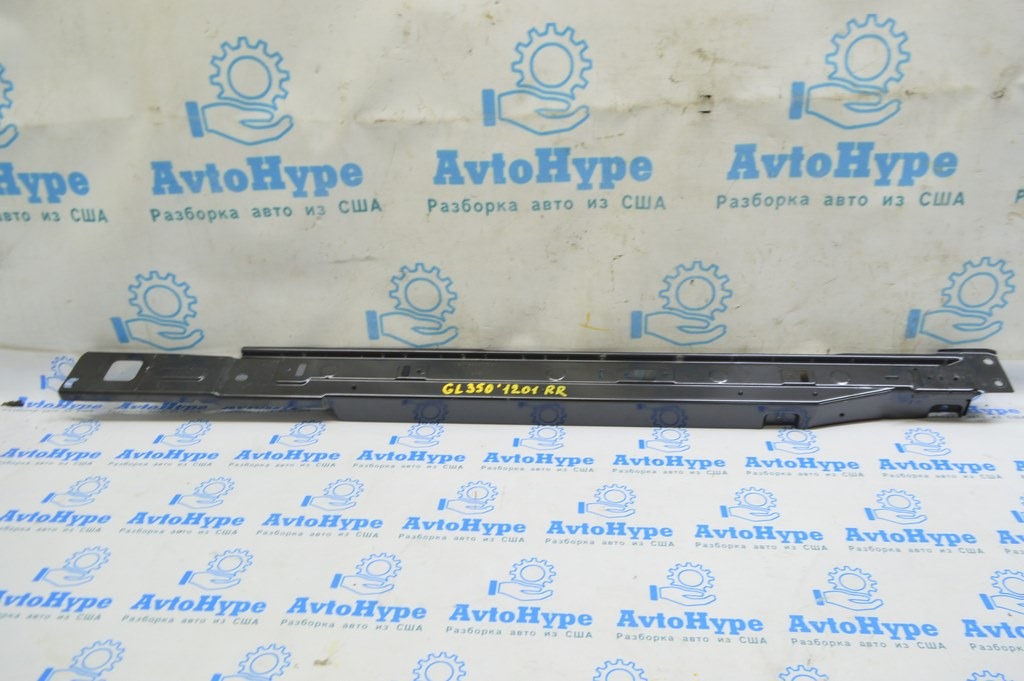 Кронштейн пола багажника правый Mercedes X164 GL