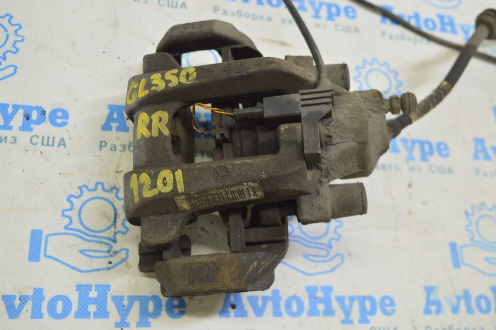 Шланг тормозной зад прав Mercedes X164 GL W164 ML W251 R (01)