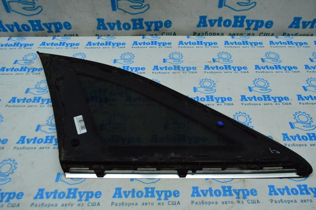 Форточка (глухое стекло) задняя левая Mercedes GLC X253 16-