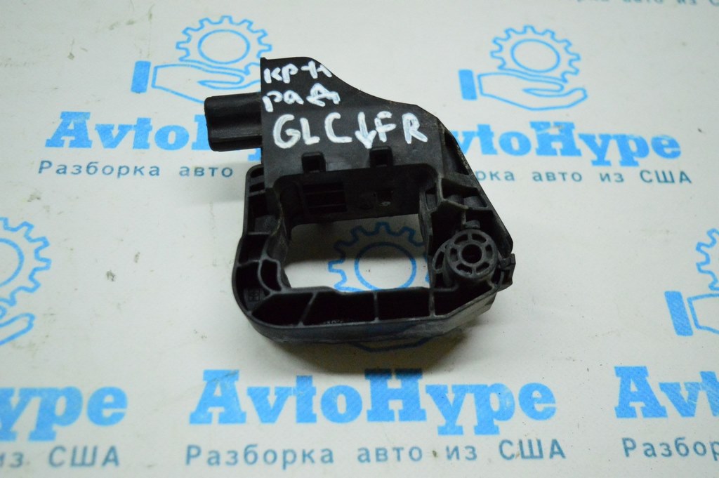 Кронштейн радиатора прав Mercedes GLC X253 16-