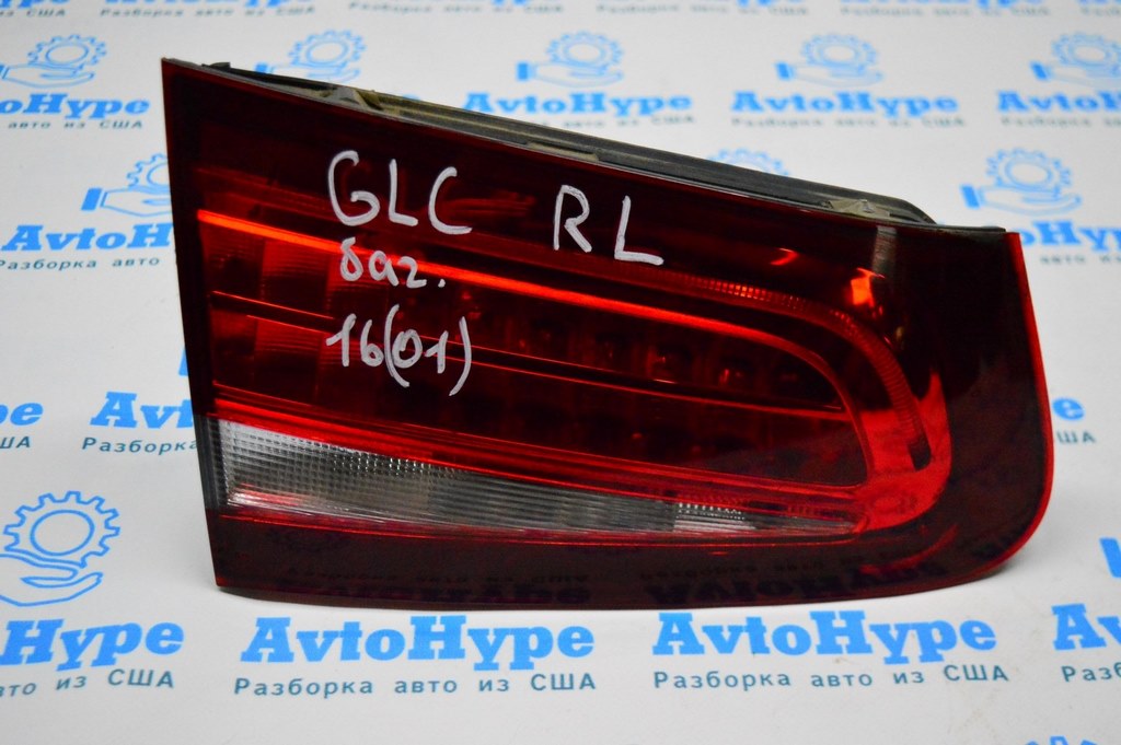 Фонарь внутренний в крышку багажника левый Mercedes GLC X253 16- (01)