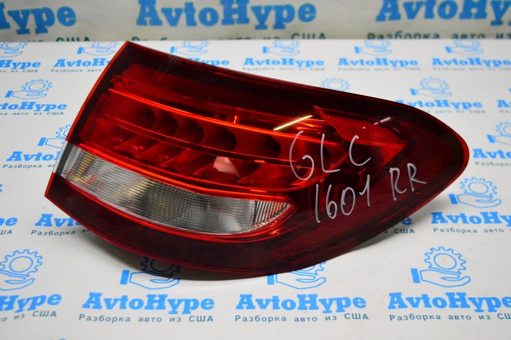 Фонарь внешний в крыло правый Mercedes GLC X253 16- (01)