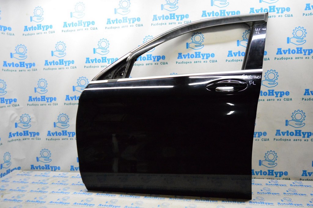 Уплотнитель стекла верхний П образный перед лев Mercedes GLC X253 16-