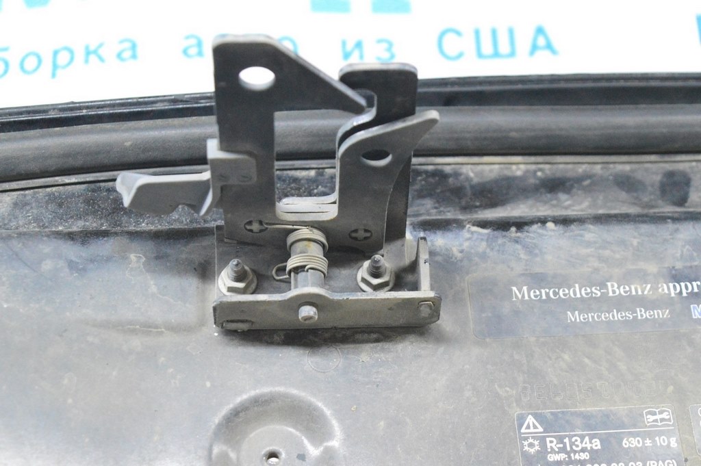 Крюк замка капота Mercedes GLC X253 16-