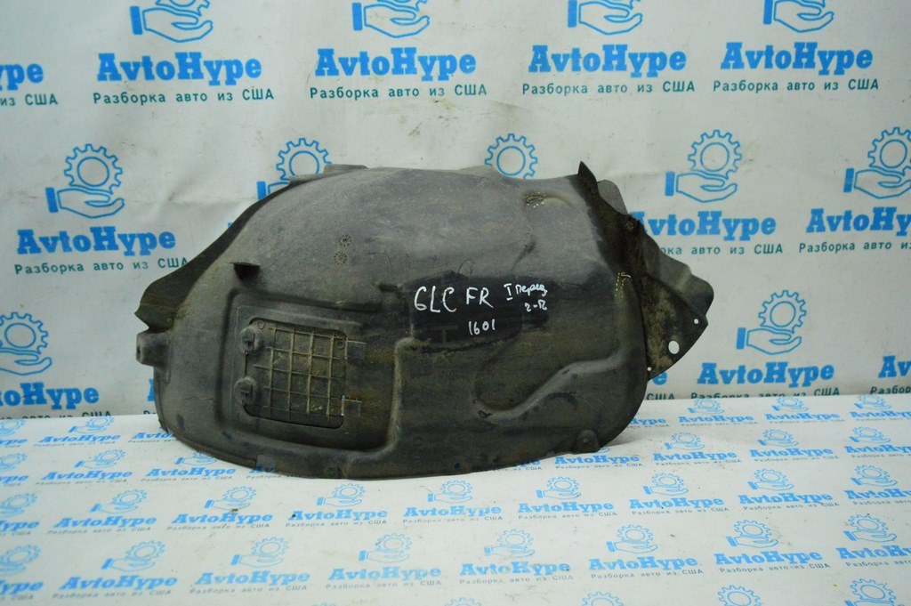 Подкрылок передний правый передняя часть Mercedes GLC X253 16- (01) небольшой деф.