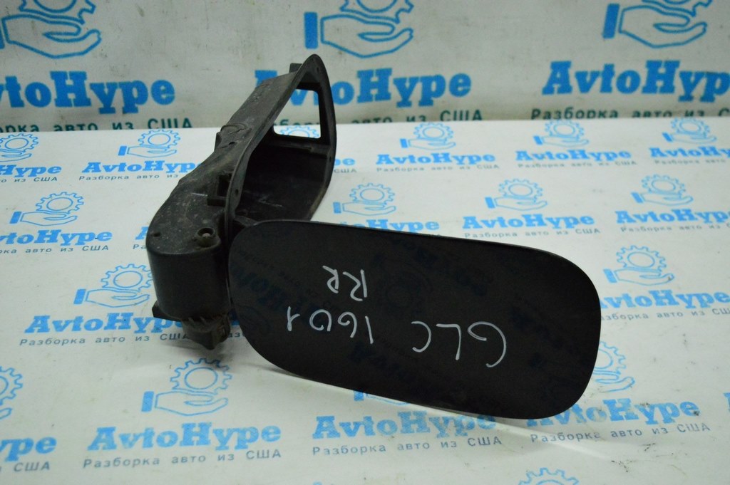 Лючок бензобака в сборе с корпусом Mercedes GLC X253 16- (01) черн цвет