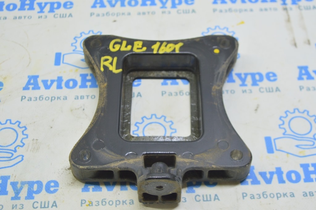 Пластина фаркопа левая Mercedes GLE-class C292 16-19 купе (с фаркопом в сборе)