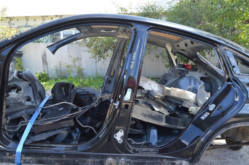 Стойка кузовная центральная левая Mercedes GLE-class C292 12-19 (01)