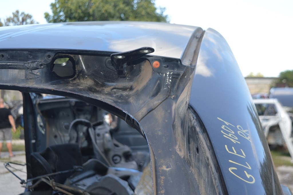 Петля двери багажника правая Mercedes GLE-class C292 15-19 купе