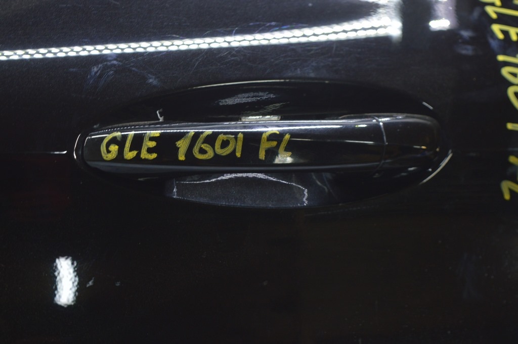 Ручка двери внешняя перед лев Mercedes GLE-class C292 12-19