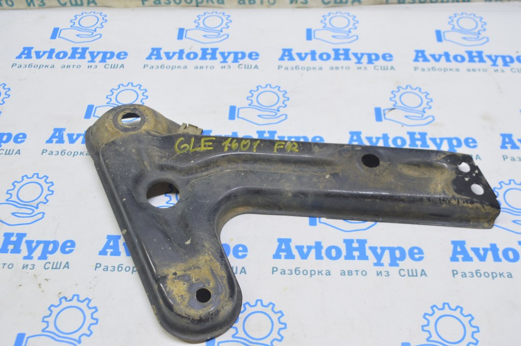 Лопух переднего подрамника прав Mercedes GLE-class C292 12-19