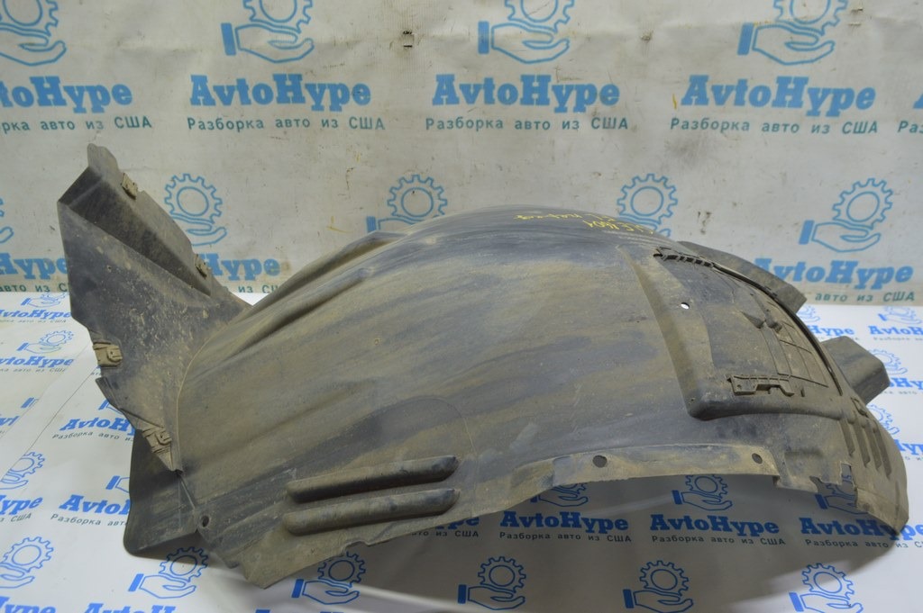 Подкрылок передний левый Mercedes GLE-class C292 12-19 передняя часть