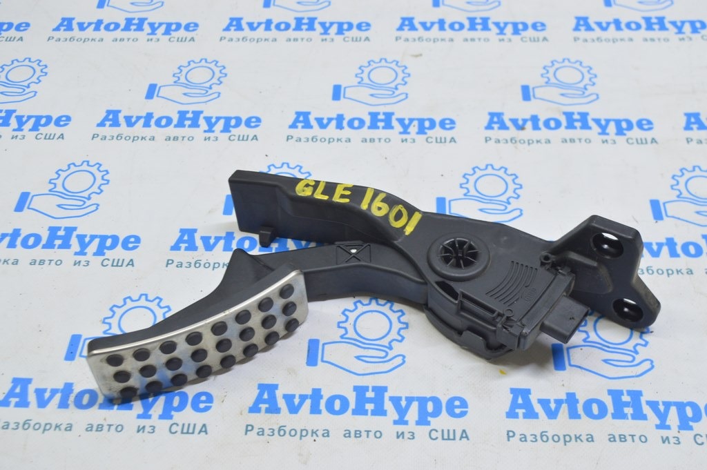 Педаль газа Mercedes GLE-class C292 12-19 A2923000100