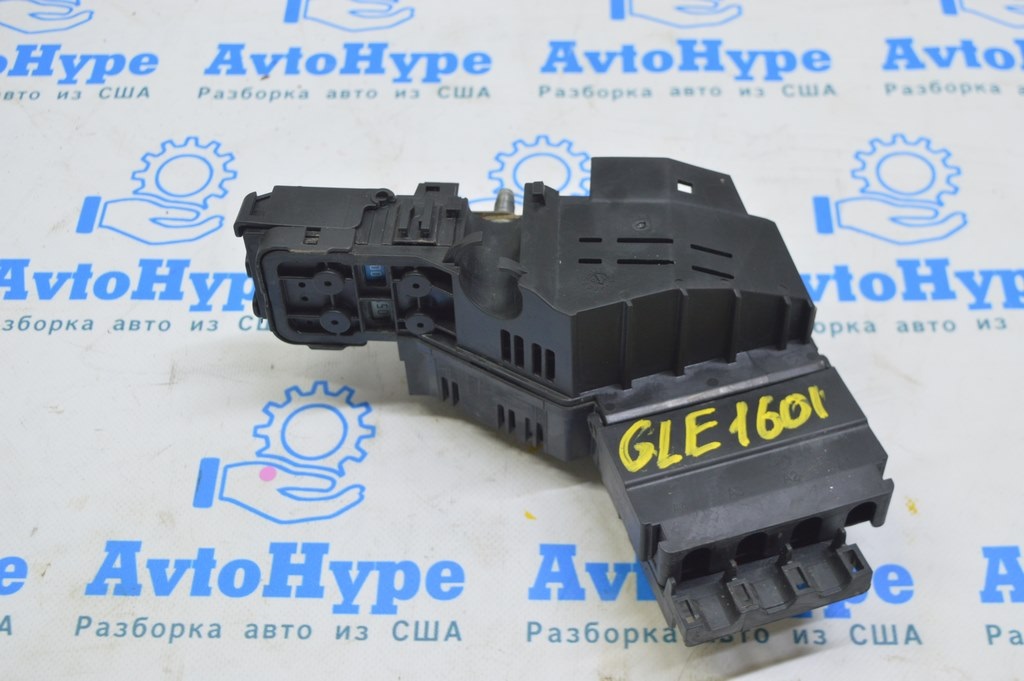 Блок предохранителей подкапотный правый Mercedes GLE-class C292 12-19 (01)