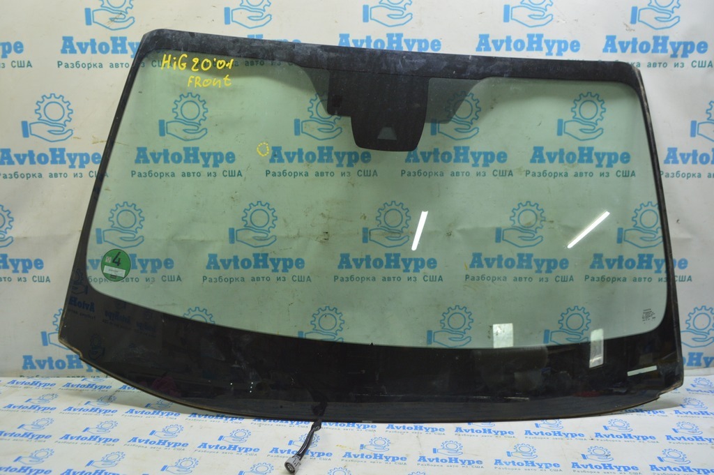 Лобовое стекло Toyota Highlander 20- под камеру (01) скол,залит,засверлен,гарантия