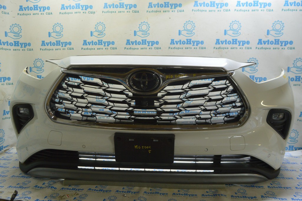 Верхняя накладка переднего бампера Toyota Highlander 20-