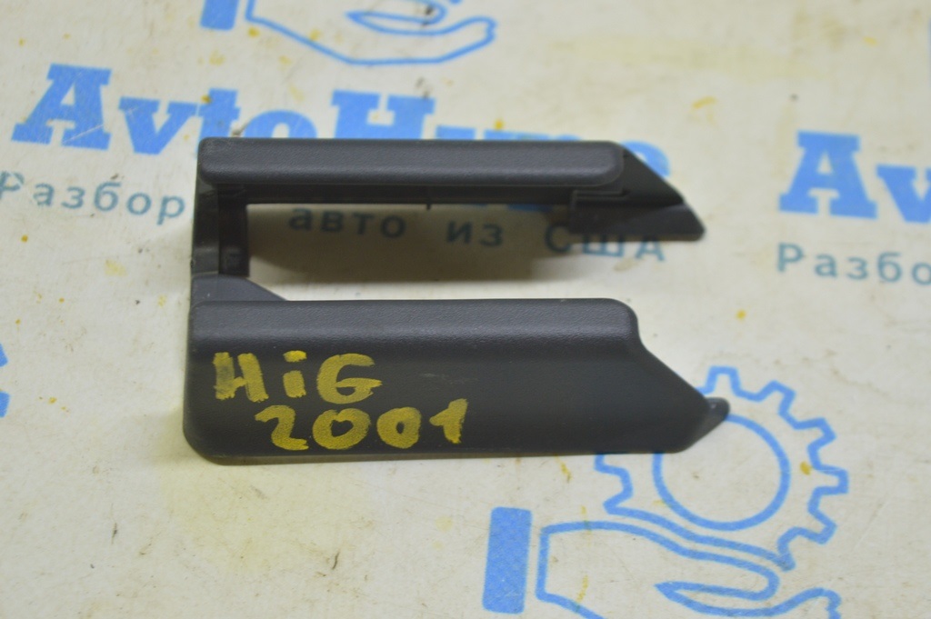 Накладка салазки водительского сиденья зад лев Toyota Highlander 20- черн