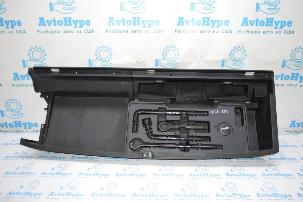 Поддон багажника Toyota Highlander 14- с инструментами (03)