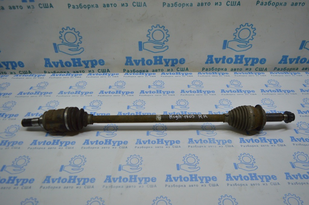 Привод полуось зад прав Toyota Highlander 14- 3.5