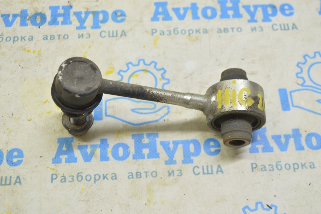 Тяга заднего стабилизатора правая Toyota Highlander 20- (01)