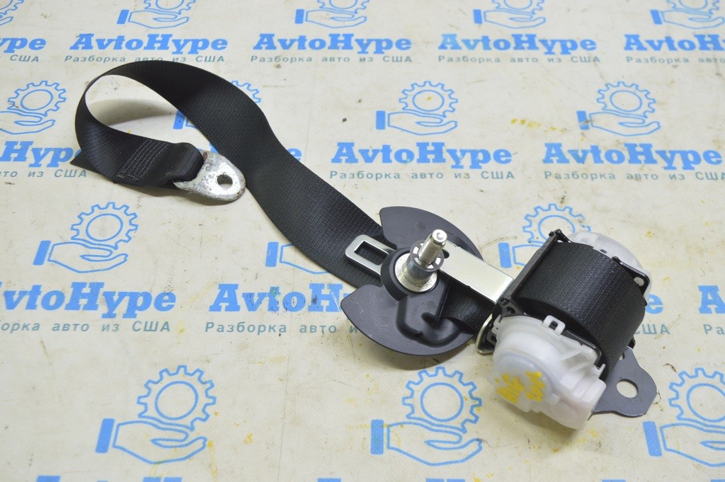 Ремень безопасности 3-го ряда задний левый Toyota Highlander 20- черный