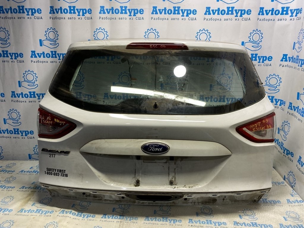Дверь багажника голая Ford Escape MK3 13-16 со стеклом белый цвет UZ(06) деф.ржавчина немного