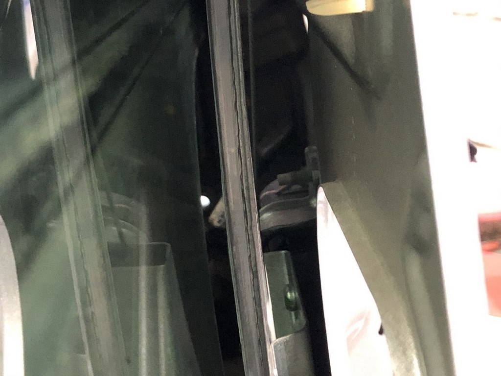 Стеклоподъемник с мотором задний левый Ford C-max MK2 13-18