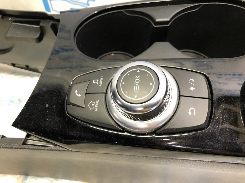 Управление навигации Infiniti QX30 17-
