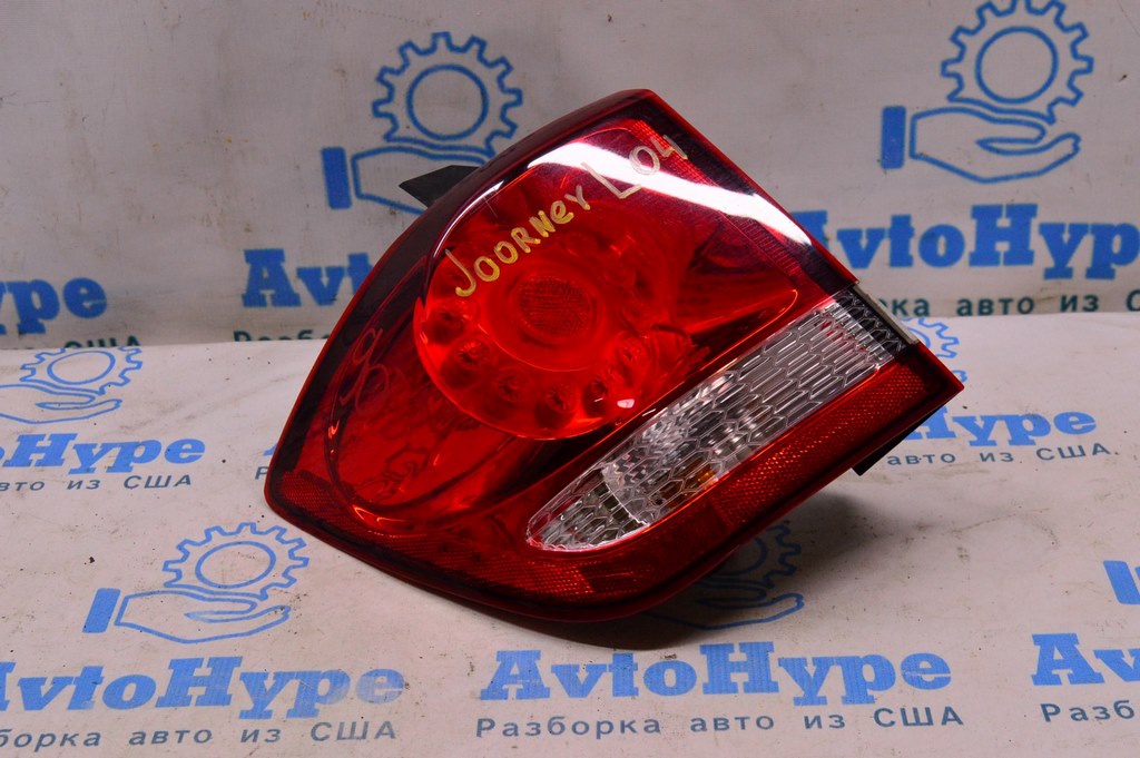 Фонарь внешний (крыло) левый Dodge Journey 11- LED (04)