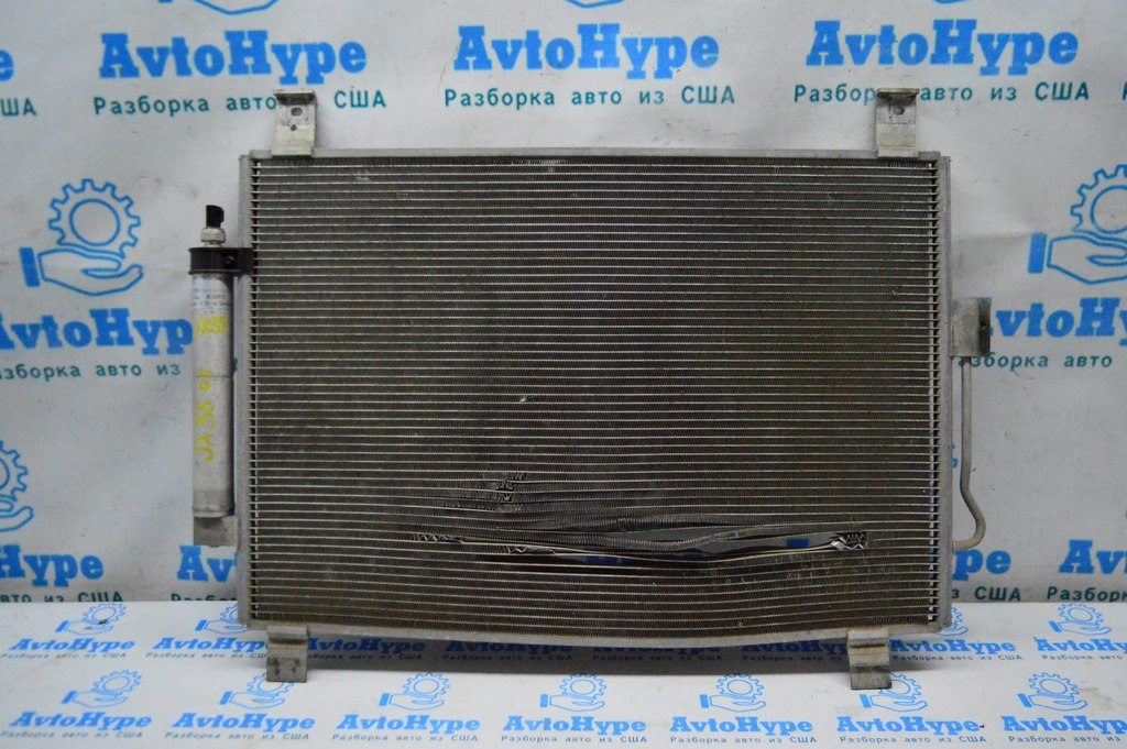 Радиатор кондиционера (конденсер) Infiniti JX35 QX60 13- (01) деф.по середине,не травит