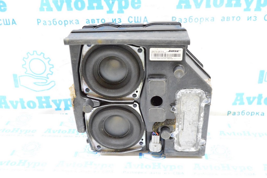 Сабвуфер Infiniti JX35 QX60 13- BOSE (01)