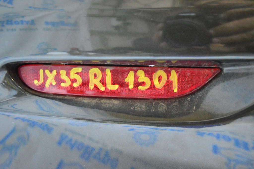 Отражатель зад лев Infiniti JX35 QX60 13-15