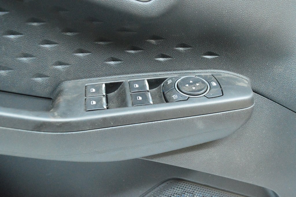 Управление стеклоподъемником перед лев Ford Escape MK4 20- с накладкой