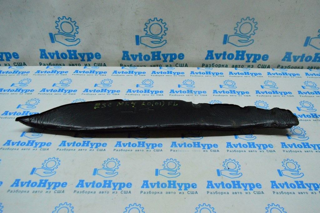 Уплотнитель крыла дверь-крыло лев Ford Escape MK4 20-