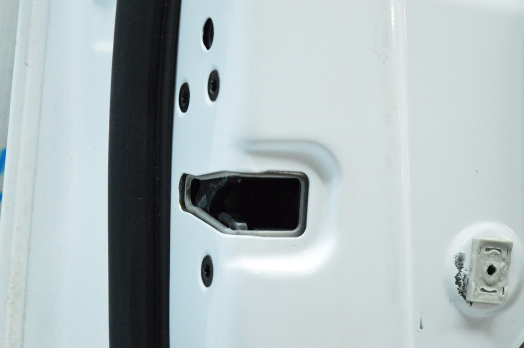 Замок двери перед лев Ford Escape MK4 20-