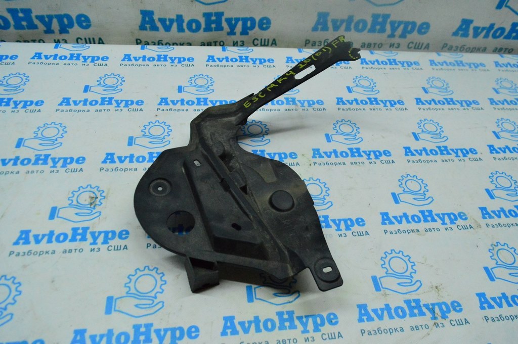 Накладка решетки дворников (пластик) прав Ford Escape MK4 20- (01) деф. крепления клипсы 910