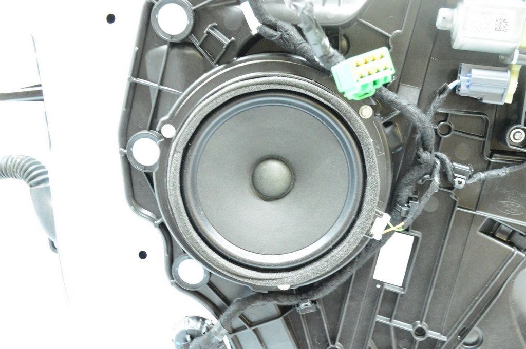 Динамик дверной перед прав Ford Escape MK4 20-