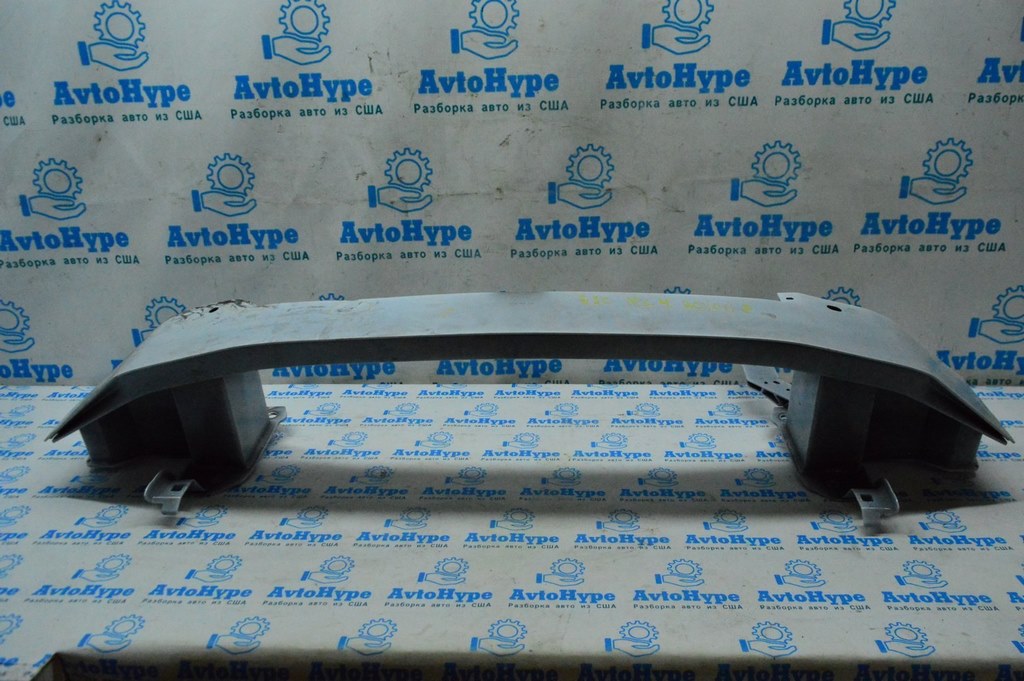 Усилитель переднего бампера Ford Escape MK4 20- USA (01) небольшой деф. справа 910