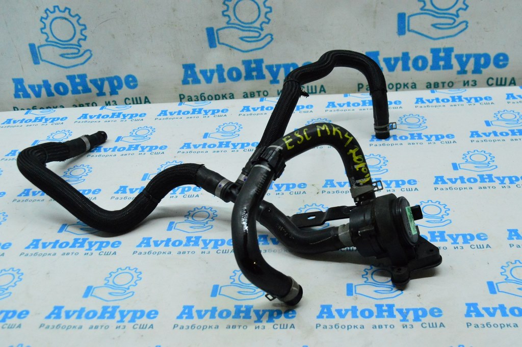 Патрубки вспомогательного моторчика цена за шт Ford Escape MK4 20- (01)