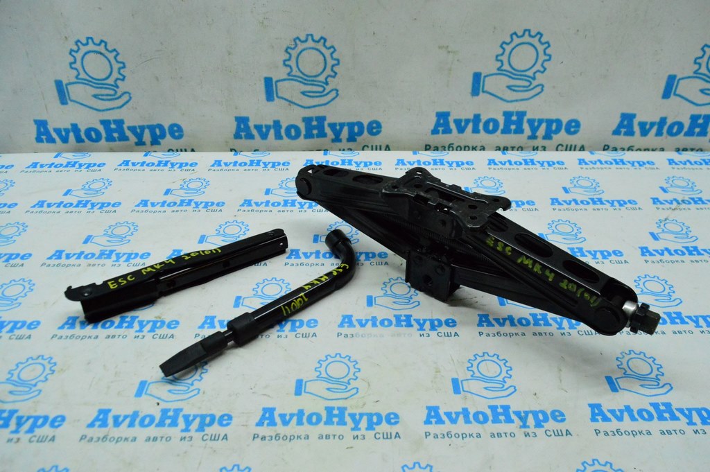Домкрат Ford Escape MK4 20-
