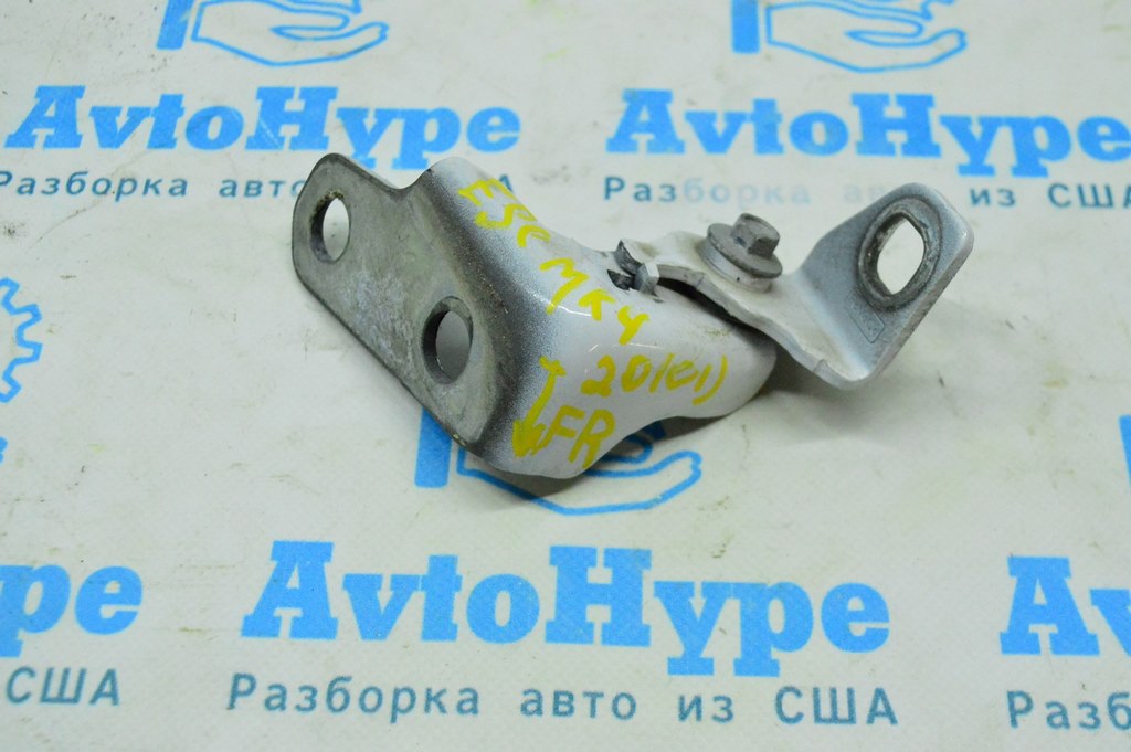 Петля двери нижняя перед прав Ford Escape MK4 20-