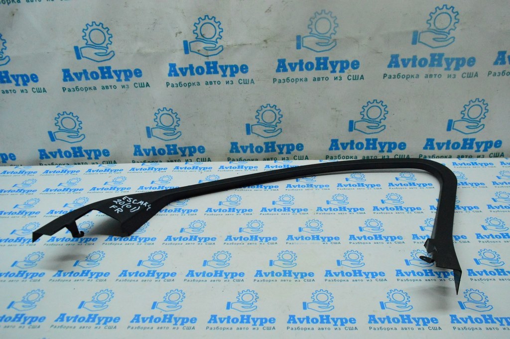 Рамка двери перед прав Ford Escape MK4 20-