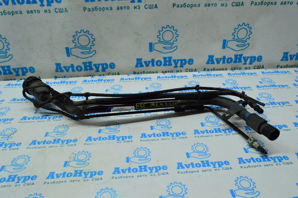 Заливная горловина топливного бака Ford Escape MK4 20-